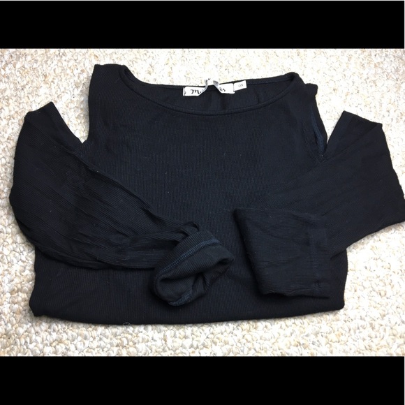 Michael Stars black Cold Shoulder top • OS • EUC - Picture 6 of 12